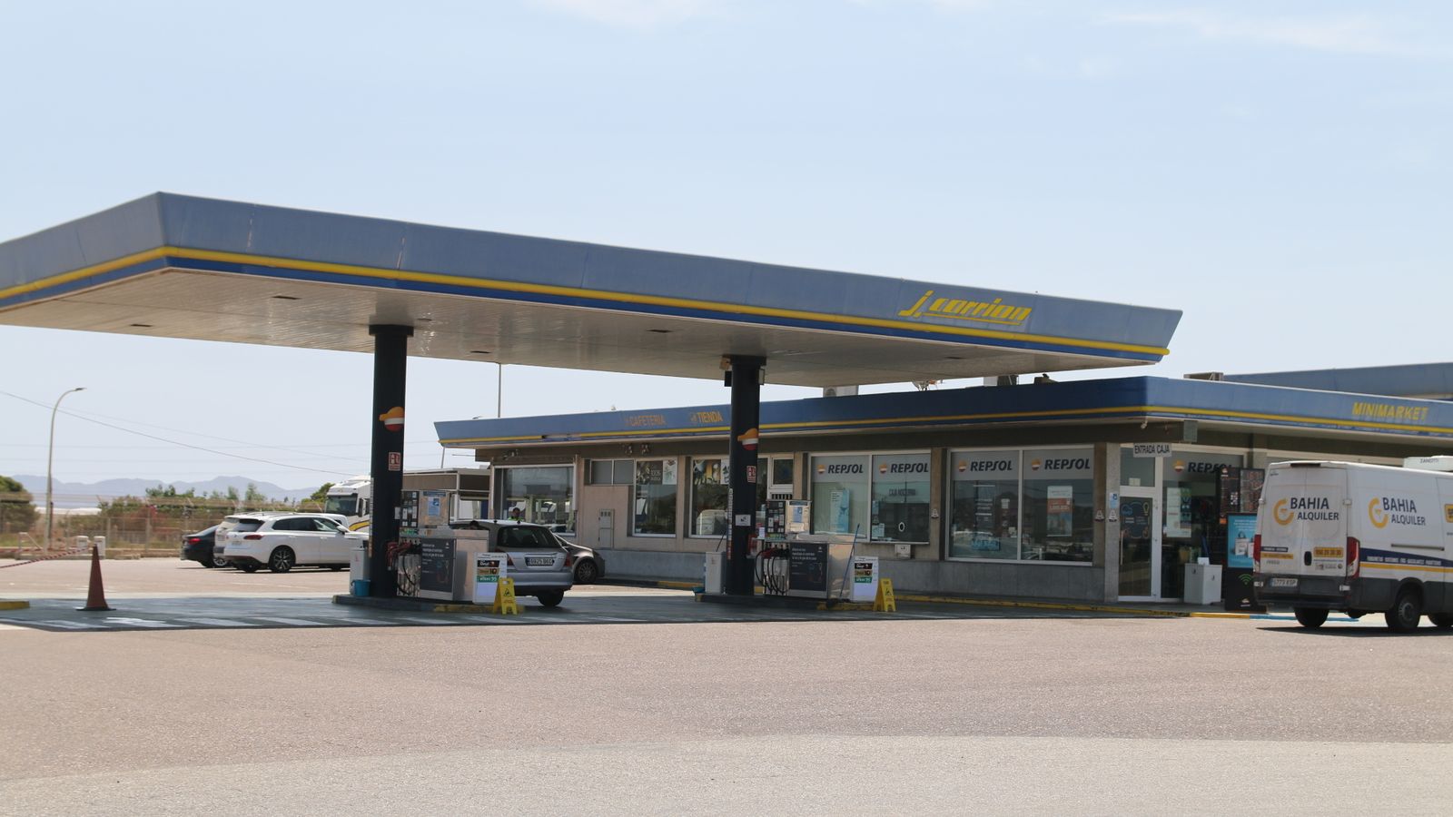 Estación de servicio de J. Carrión en la que se produjo la deflagración este viernes