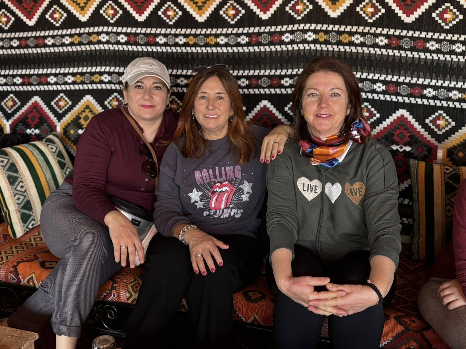 Medio centenar de mujeres vicarias se empapa de la cultura marroquí en un viaje para el recuerdo