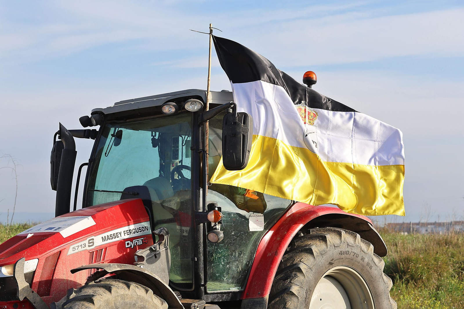 Las imágenes de la tractorada de los agricultores de Huelva este martes