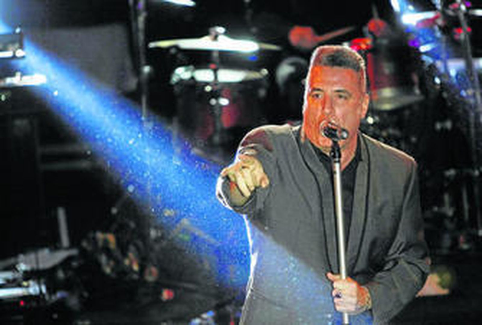 El artista presenta su álbum 'Viento del Sur', que es la historia de un rompecabezas.