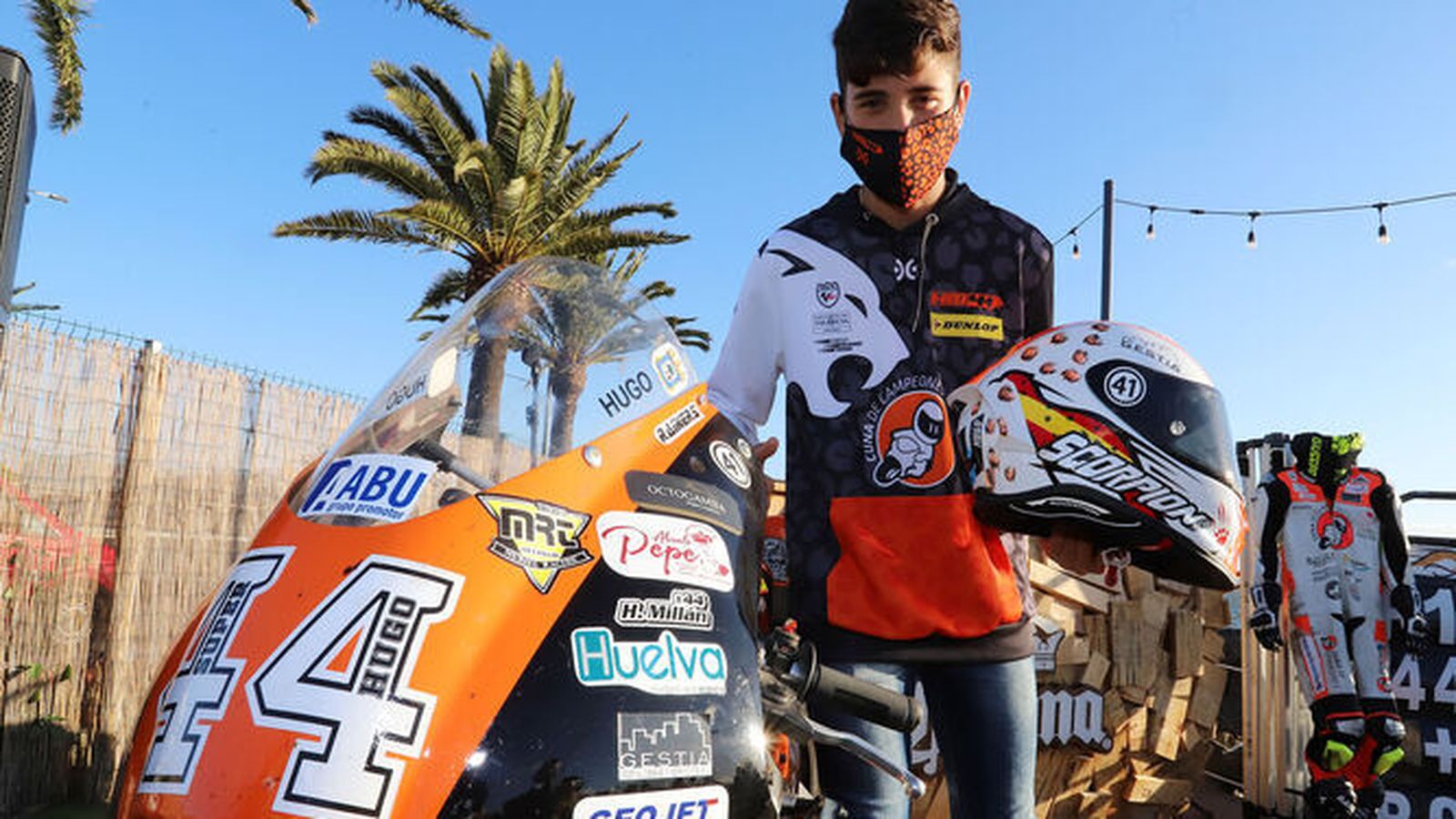 El joven piloto Hugo Millán.