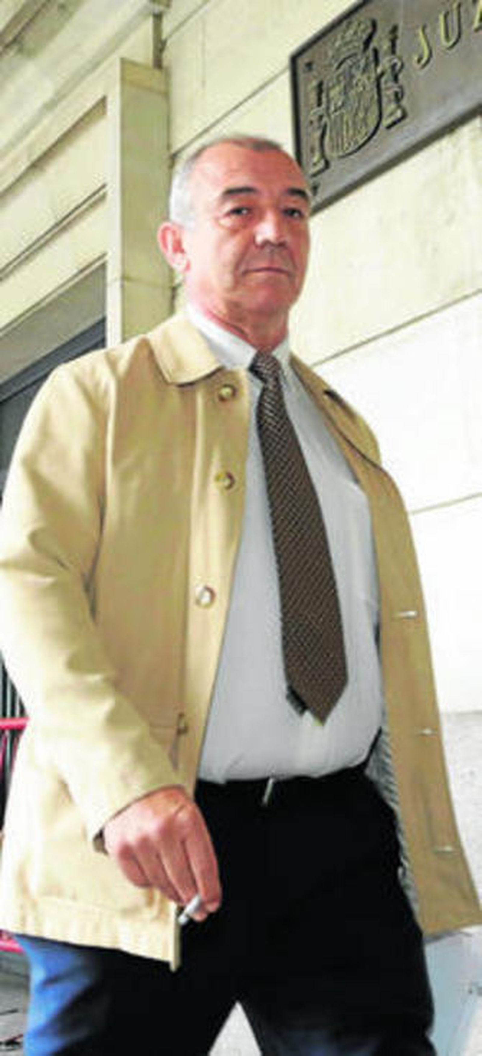 El arquitecto técnico Miguel Ángel Baena, ayer en los juzgados.