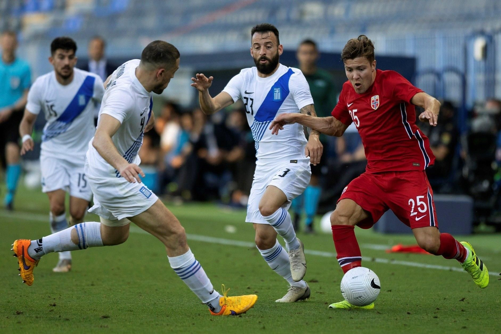 Las fotos del Noruega-Grecia en La Rosaleda