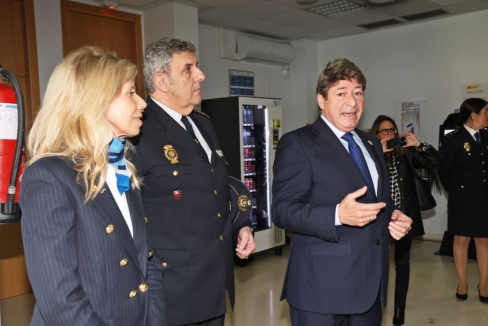 Imágenes del descubrimiento de un mosaico en la comisaria de la Policia Nacional