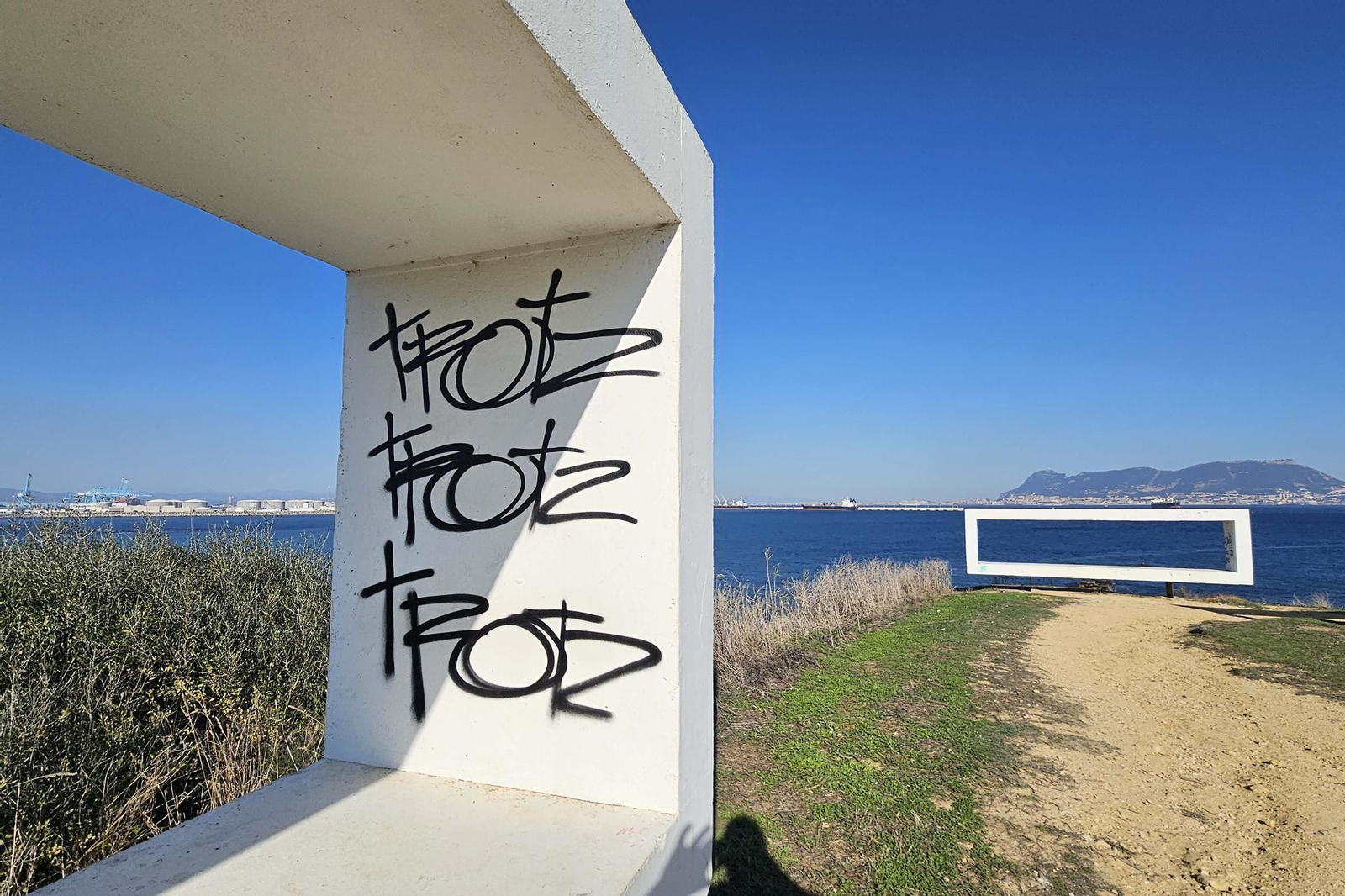 Fotografías del estado del Parque del Centenario de Algeciras