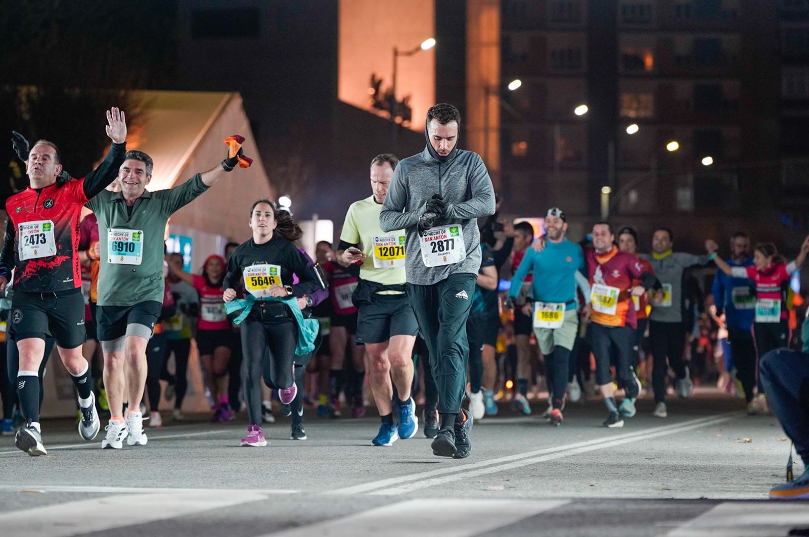 En imágenes: búscate en tu llegada a meta de la Carrera de San Antón 2026 (14)