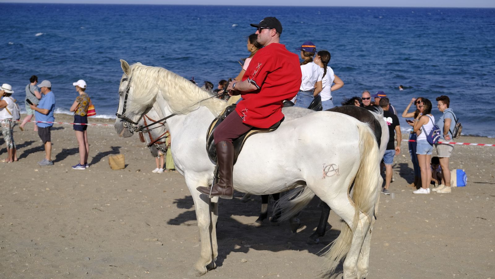 Moros y Cristianos de Mojácar en la Playa del Lance, en imágenes