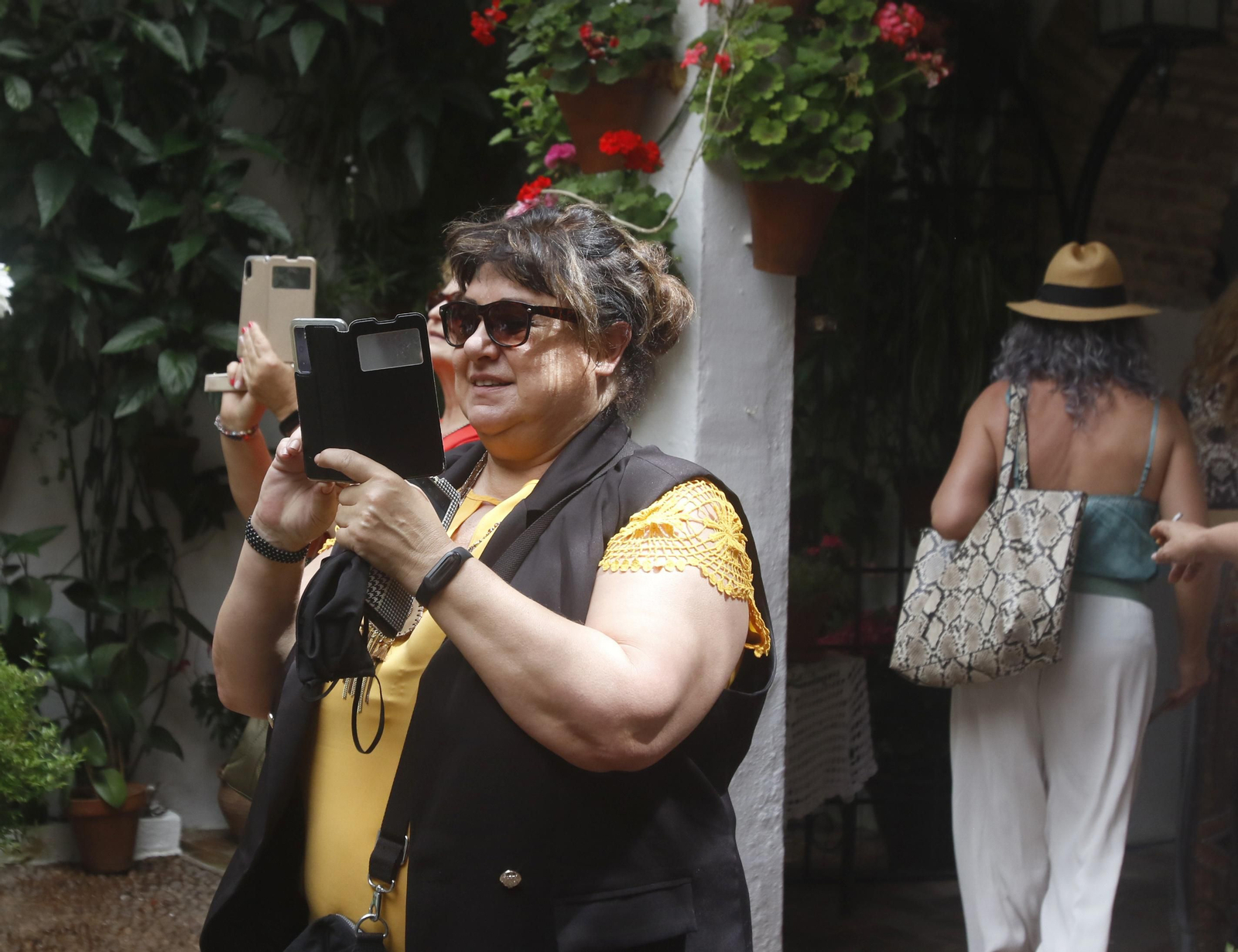 Un sábado de bulla en los Patios de Córdoba, en fotografías