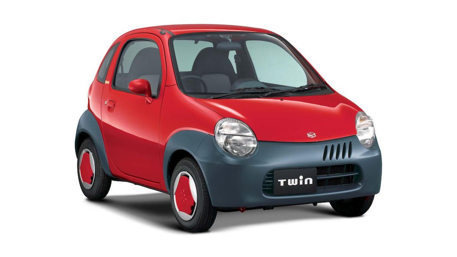 El Twin fue el primer kei-car japonés con tecnología híbrida. Era un pequeño biplaza adaptado al tráfico en el archipiélago japonés.