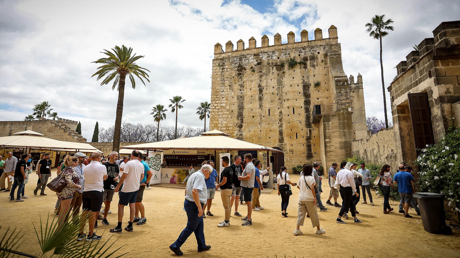 Imágenes del primer día de Vinoble 2022