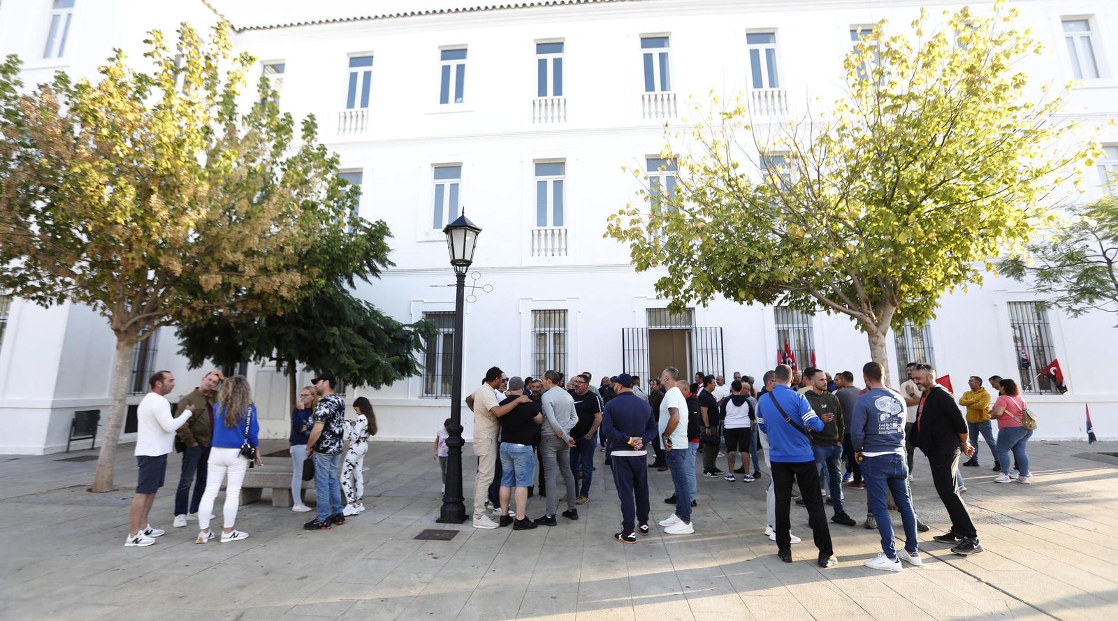 Asamblea de los trabajadores de la empresa Navec con Juan Carlos Ruiz Boix