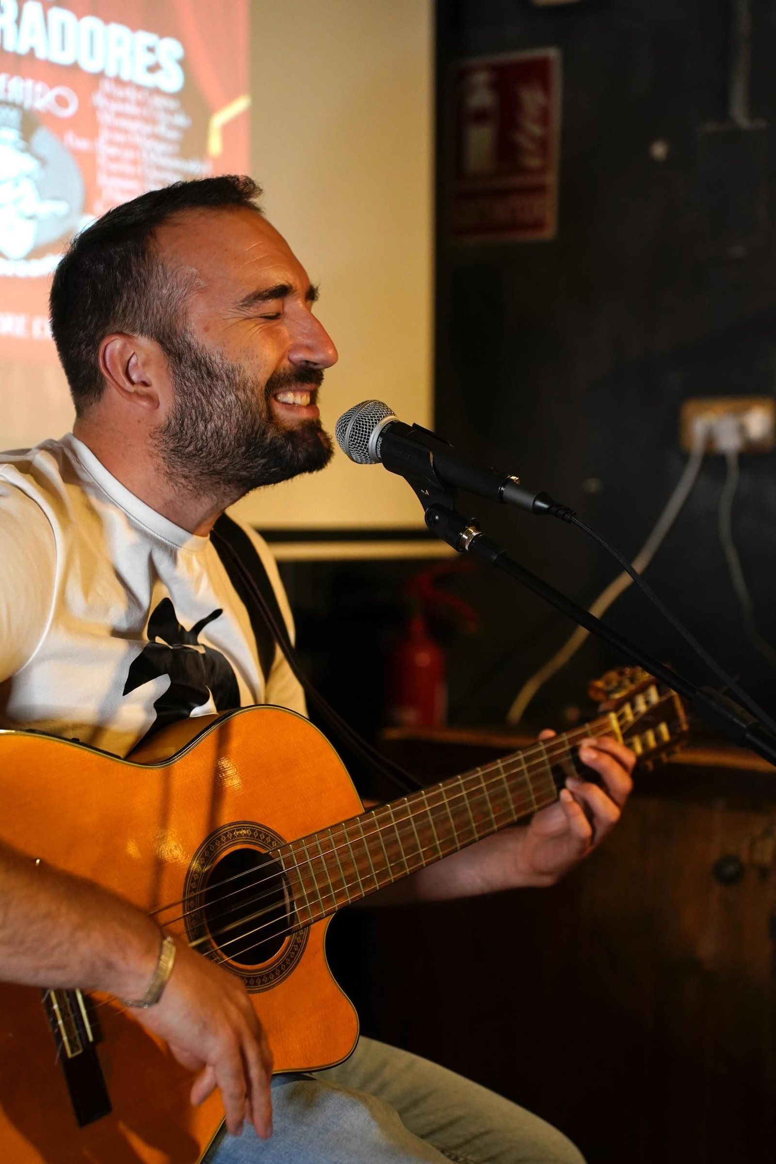 Las fotos del concierto acústico por el 25 aniversario de Café Teatro