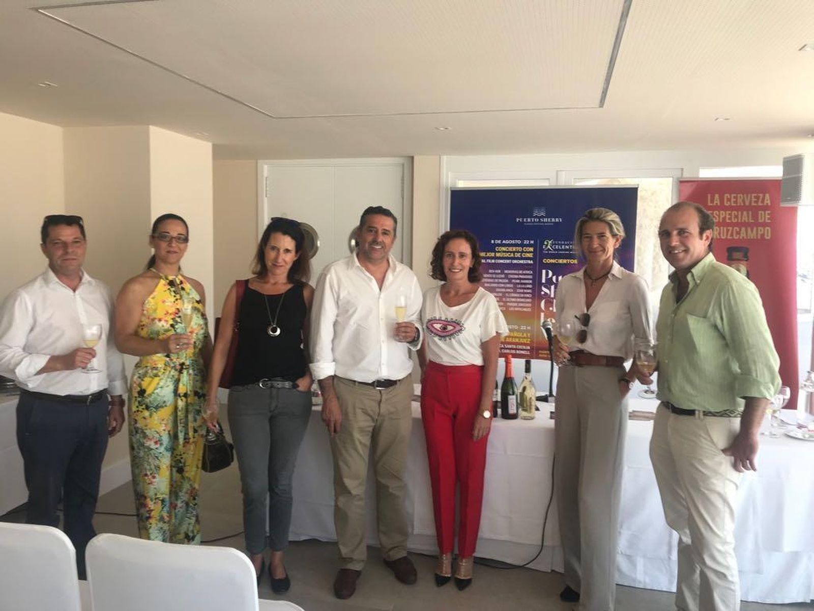 David Oliva,Inma Gómez ,Catalina Sustacha, Xenia Casanova, Danuxia Enciso y Enrique Fernández Bosch, durante la presentación del Puerto Sherry Classic Festival Nights en el Hotel Puerto Sherry.
