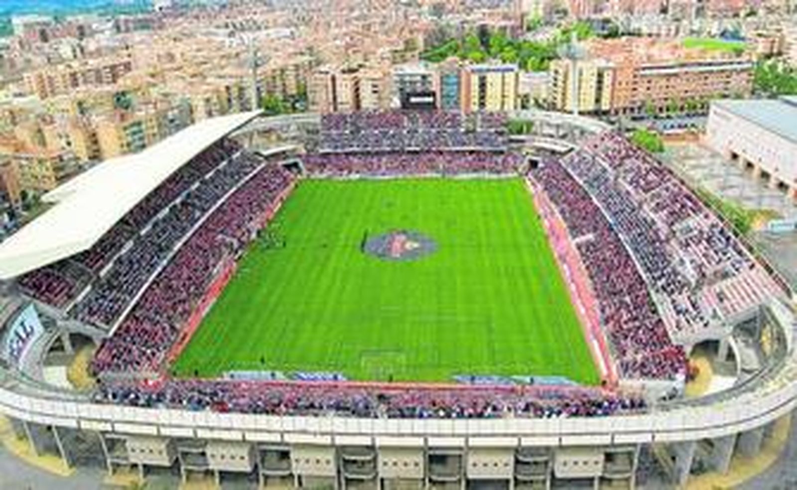 Un mosaico rojiblanco de ilusiones