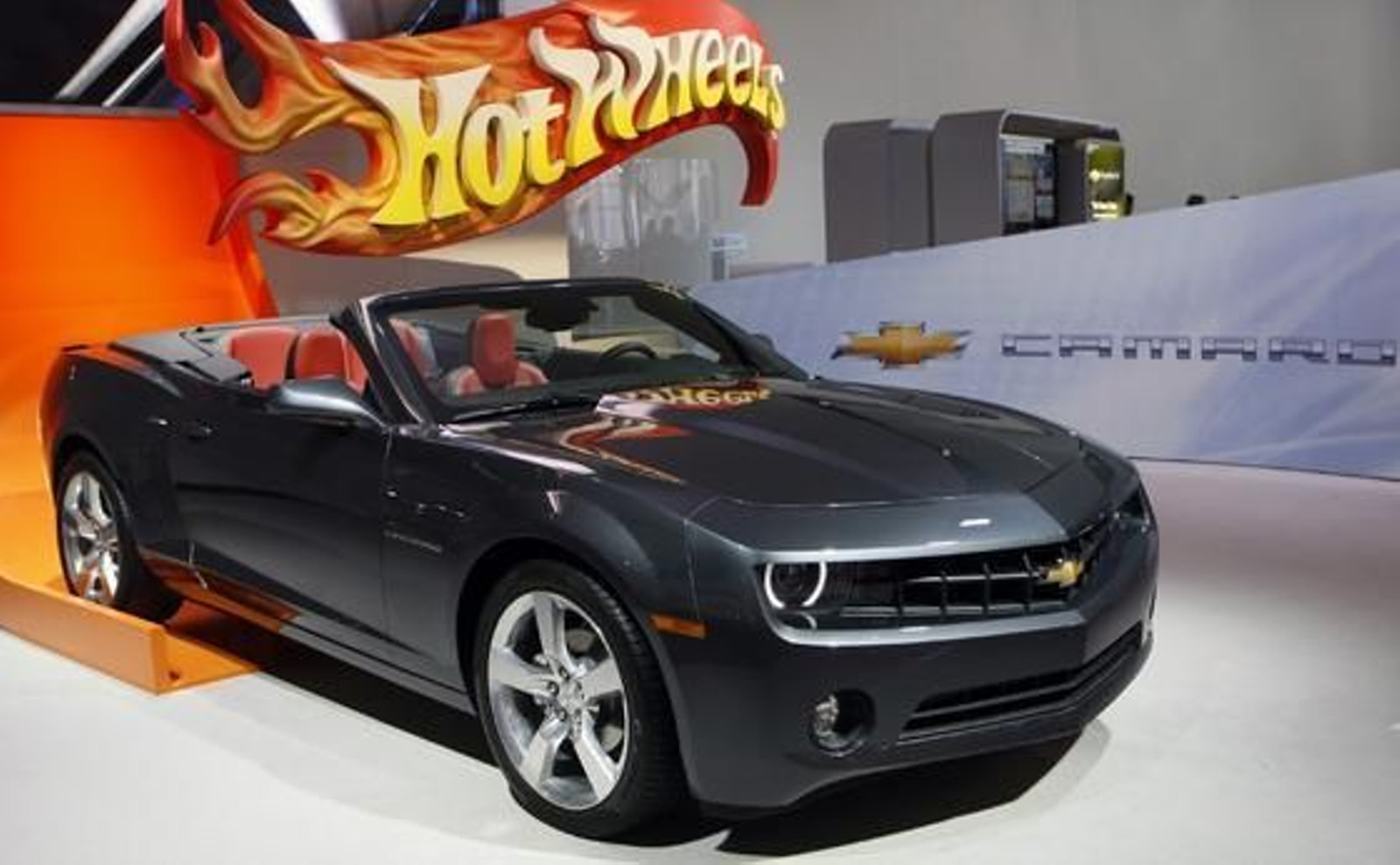 Presentación de los diferentes modelos de coches en el Salón de Detroit.

Foto: AFP/ Reuters
