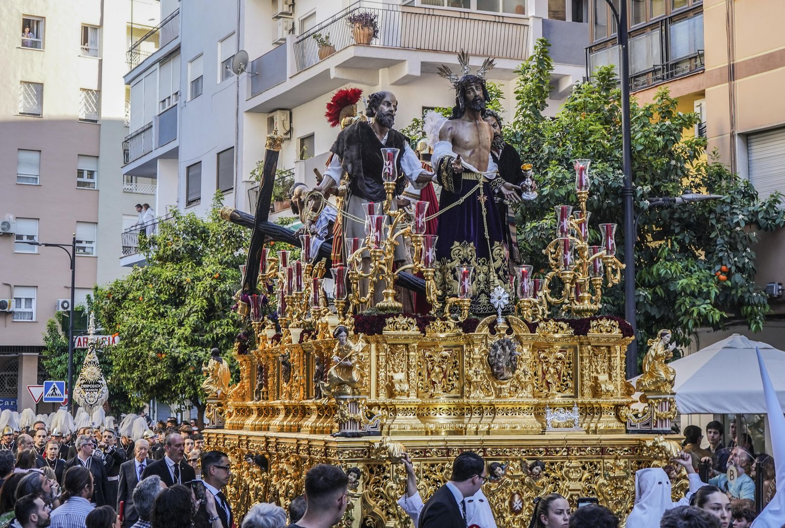 Crónica gráfica del Domingo de Ramos en Granada