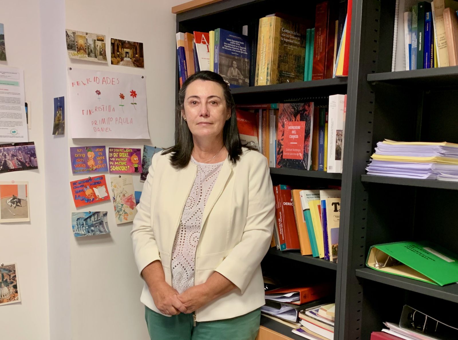 Cristina Sánchez-Rodas, en su despacho de la Facultad de Derecho