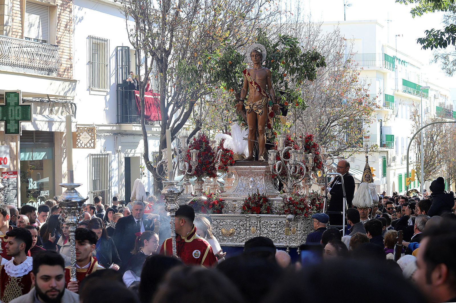 Imágenes de la procesión de San Sebastián en Huelva