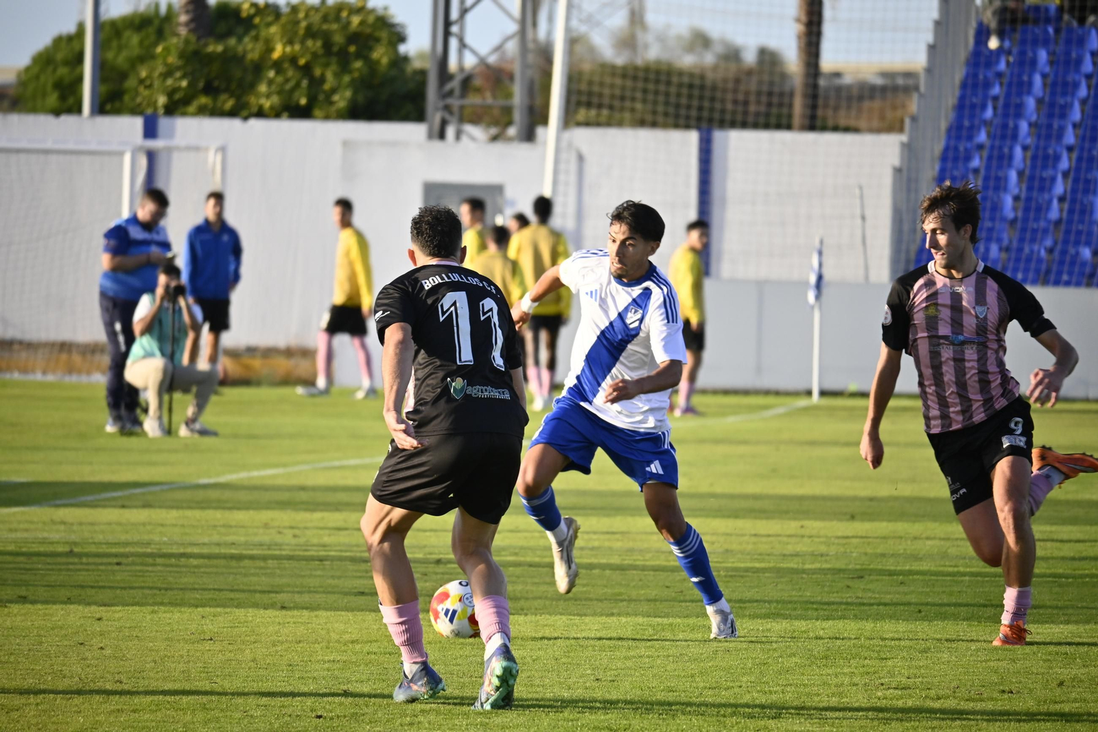Las mejores imágenes del Atlético Onubense - Bollullos