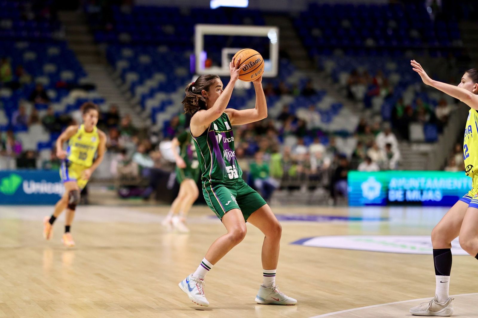 El Unicaja Mijas se da un festín en su visita al Carpena (78-46)