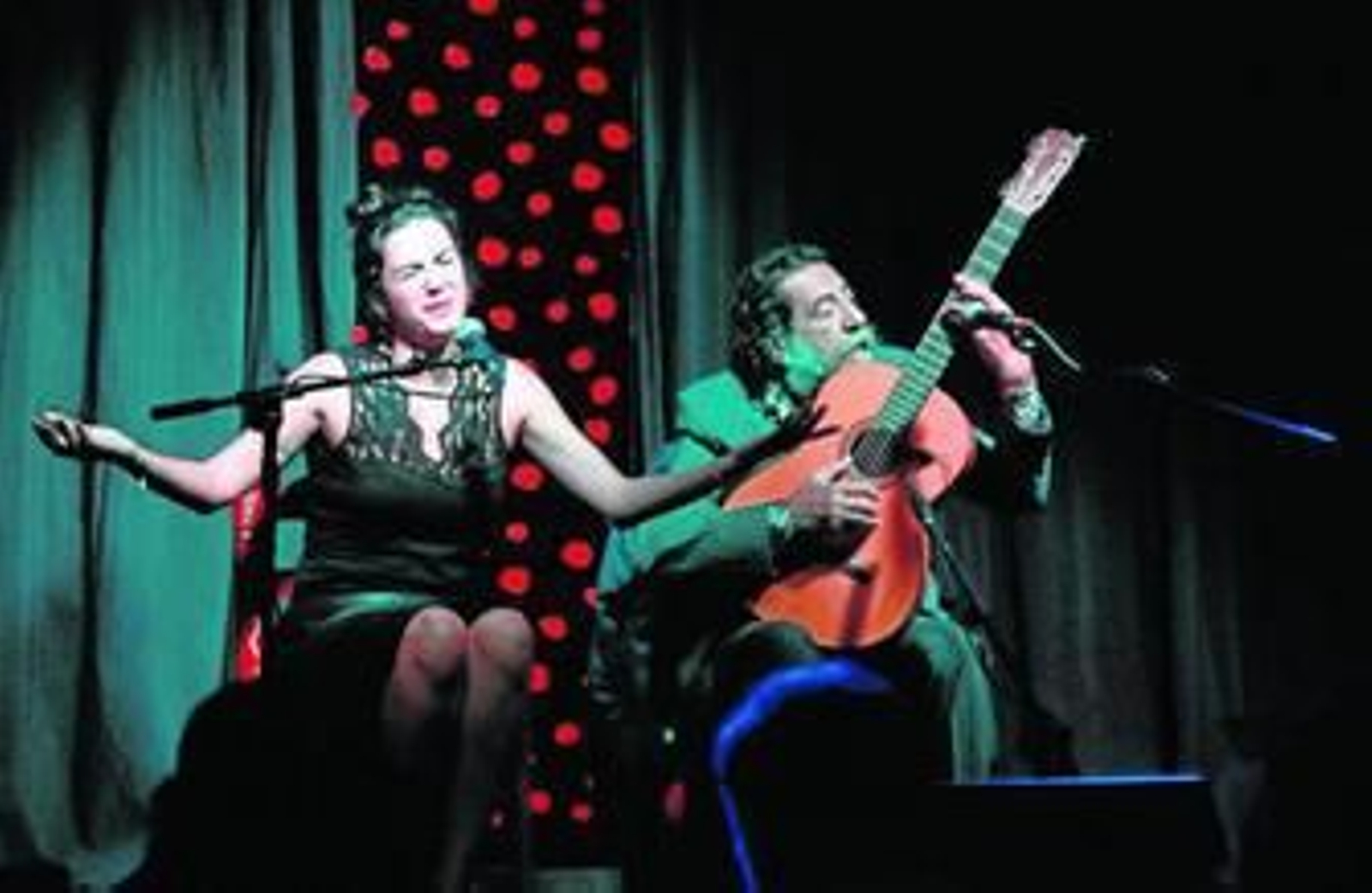 Alba y Manuel Molina, durante una de sus actuaciones.