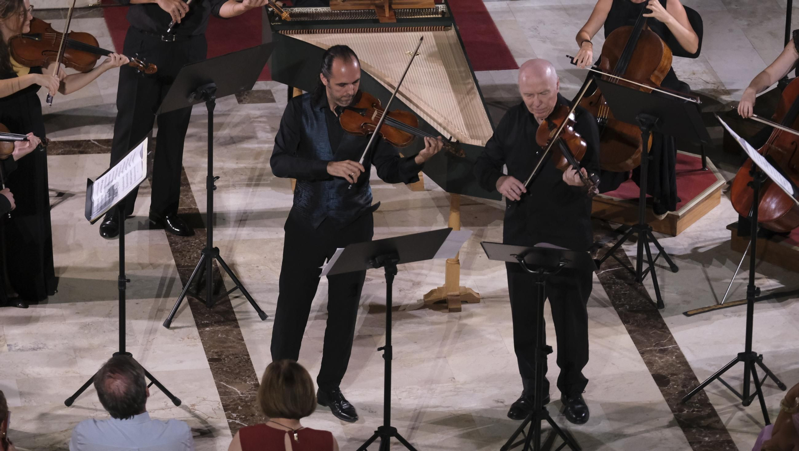 Concierto de la OCAL y del violinista Jesús Reina en Vélez Blanco, en imágenes