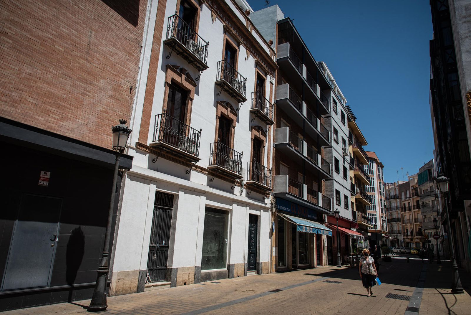 Edificio del número 28 de la calle Béjar que va a ser reformado en los próximos meses.