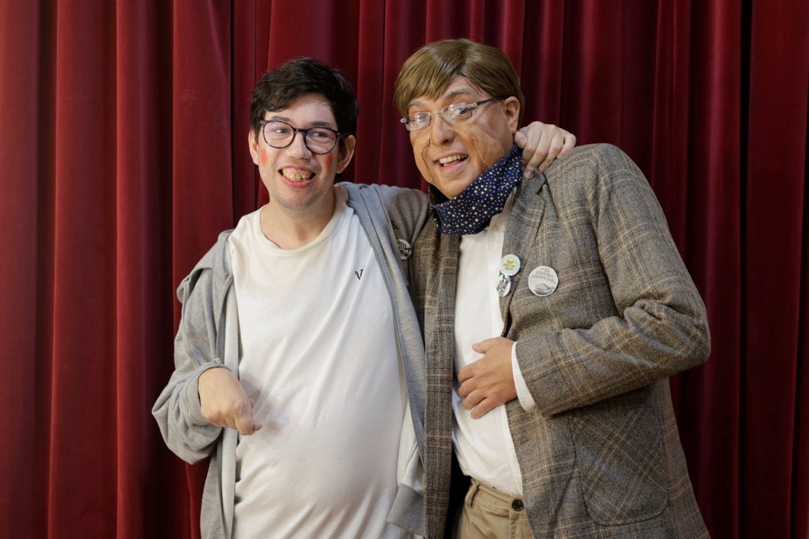 Nacho Ulibarri y Paco Aragón en los camerinos del Gran Teatro Falla con 'Una chirigota en teoría'