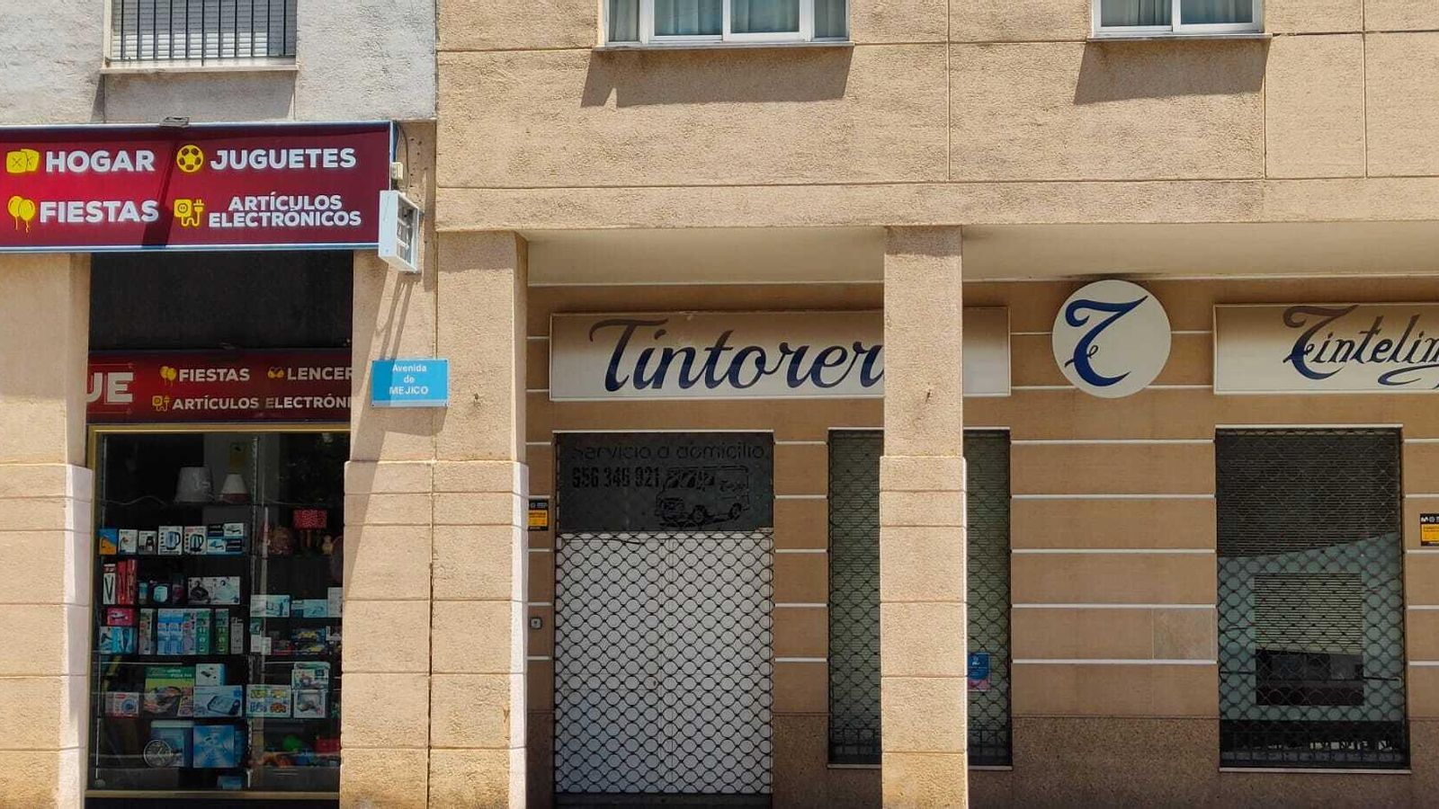 Rótulo de la avenida de Méjico.