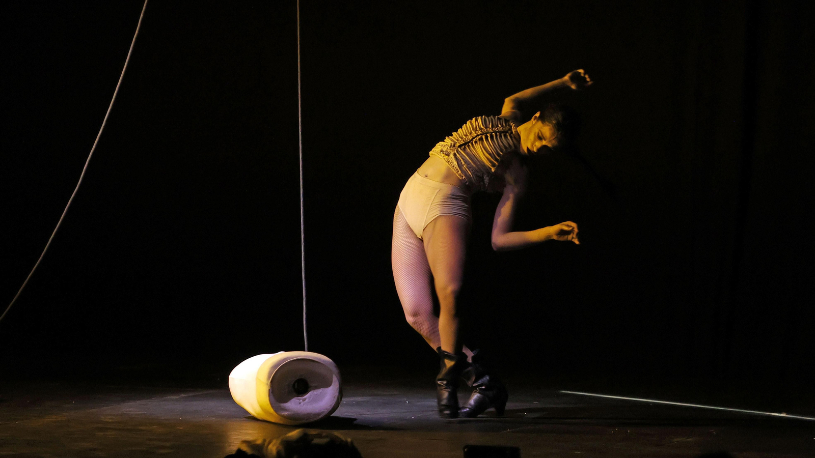 Sara Jiménez con 'Ave de Plata' en los Museos de la Atalaya