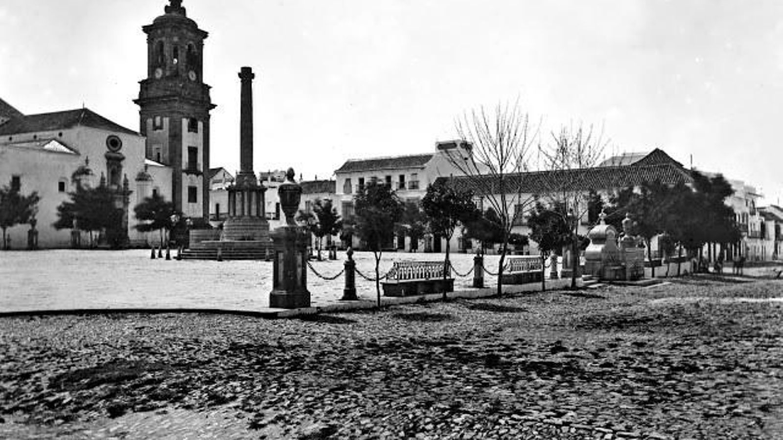 Panorámica de la Plaza Alta en 1870. Fotografía de George Washinton Wilson.