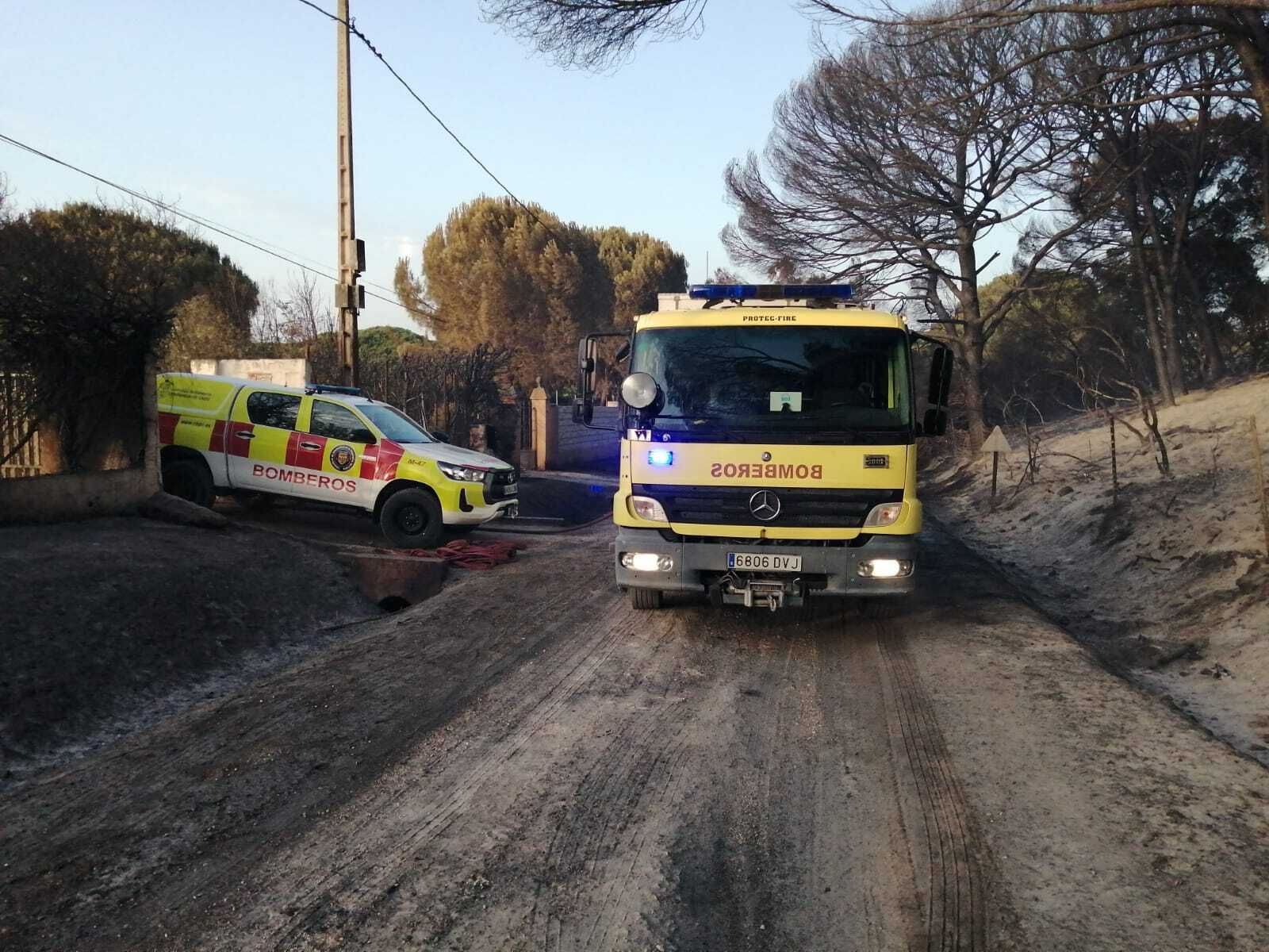 Operativo para sofocar el incendio en la tarde del domingo