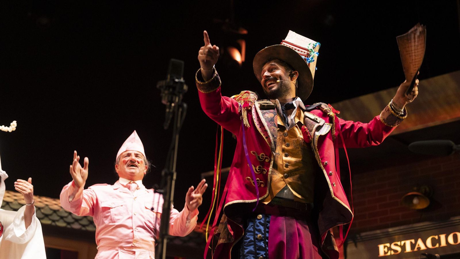 Las imágenes del pregón de Antoñito Molina en el carnaval de Cádiz 2025