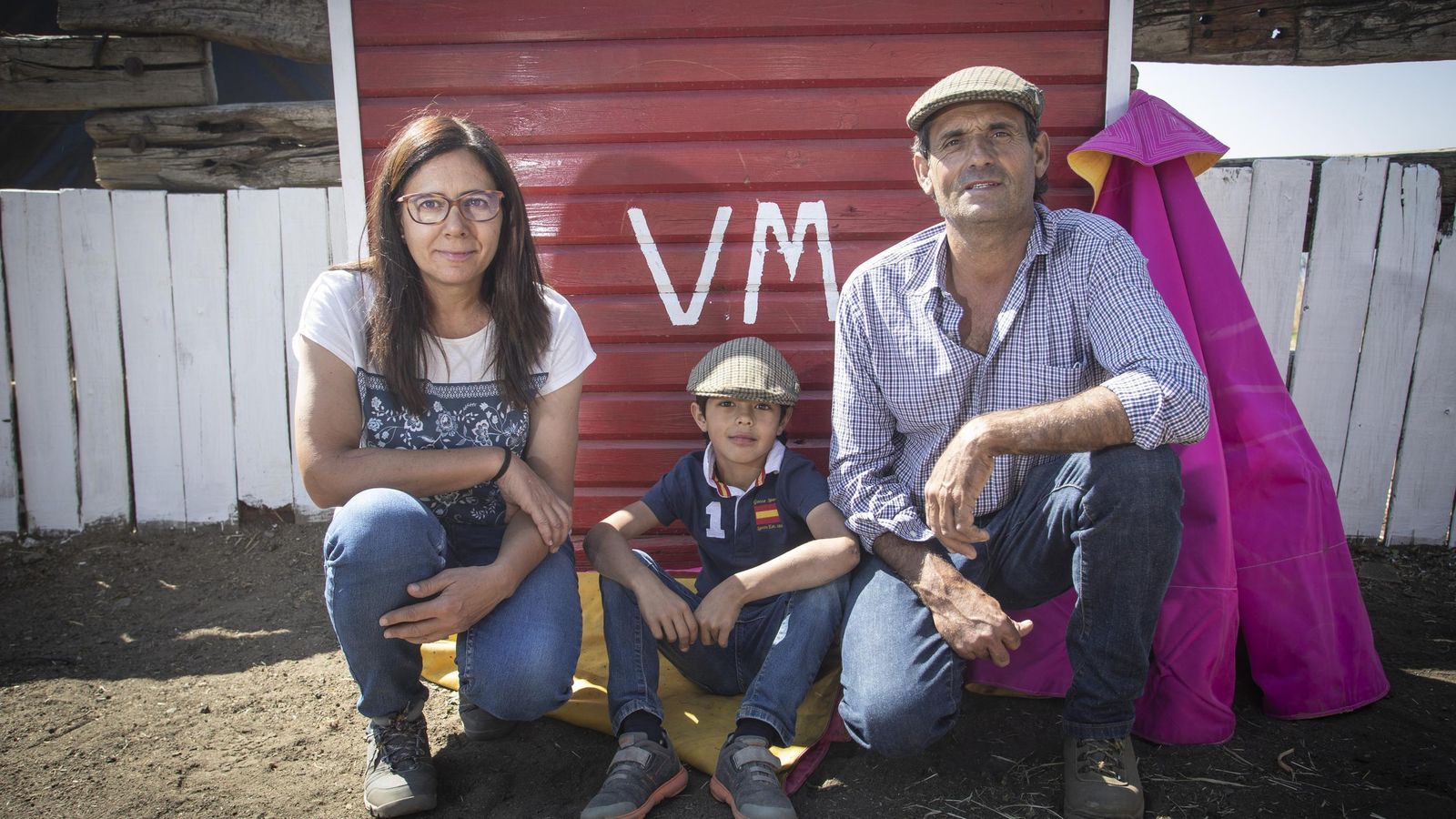 Julia Miralles y José Manuel San Miguel con su hijo Julio