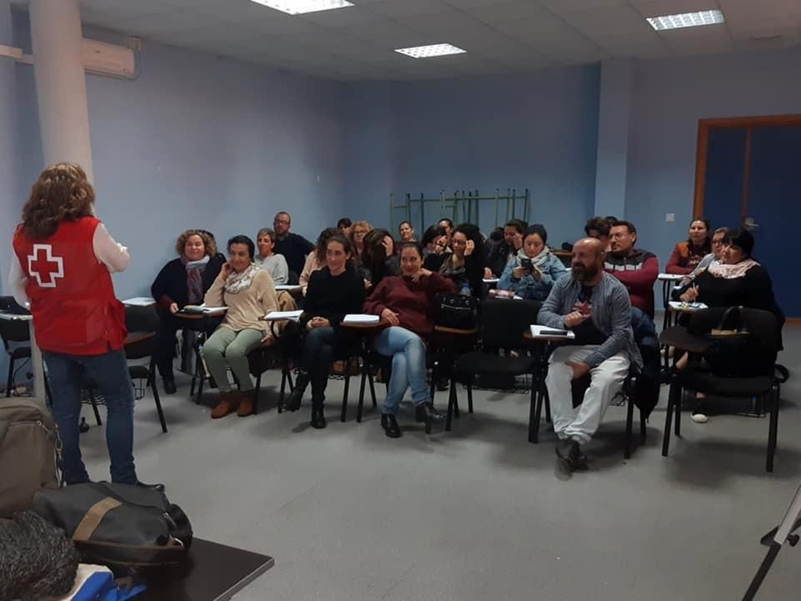 Uno de los cursos de formación de la Cruz Roja en Huelva.