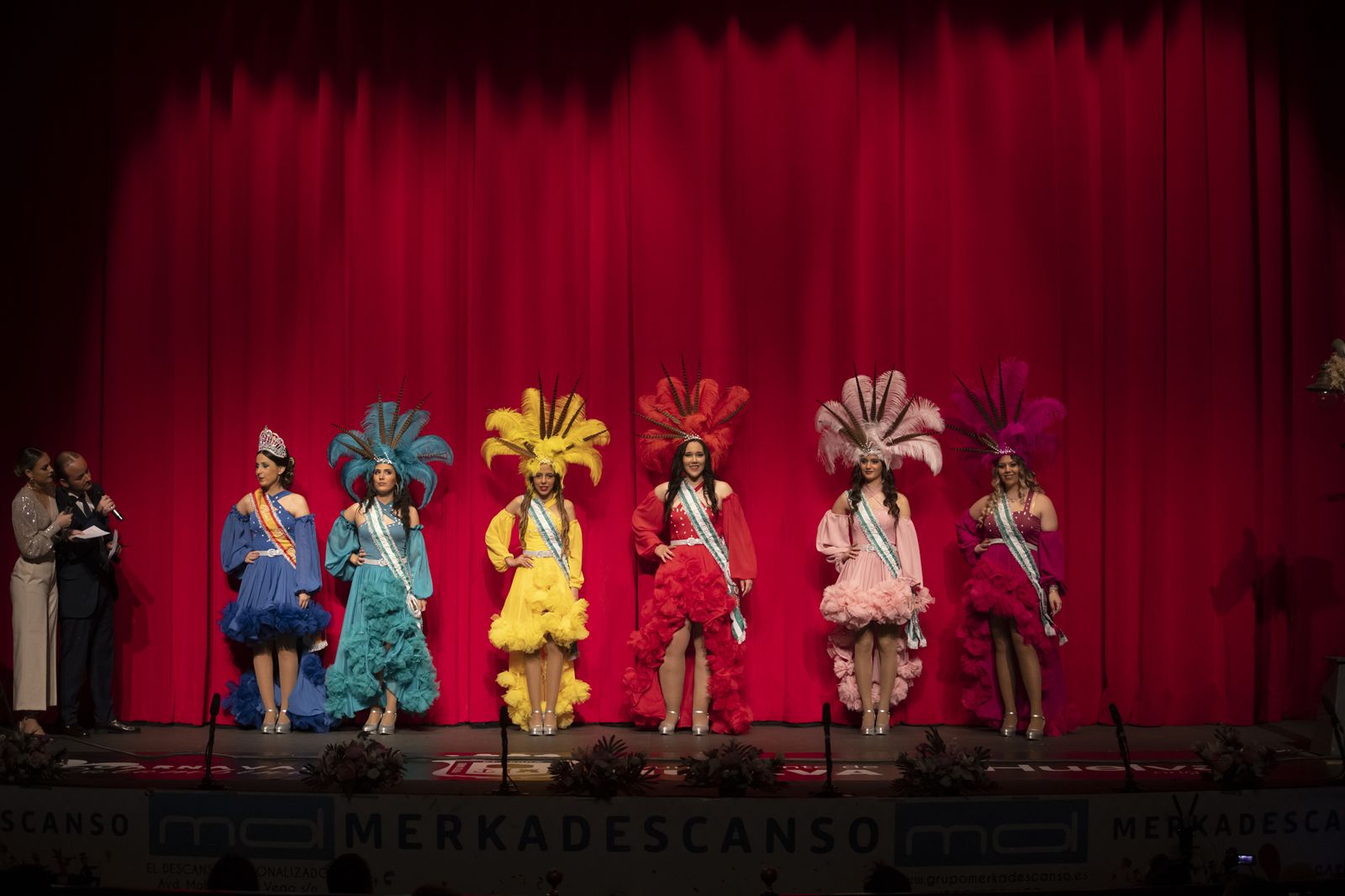 Ambiente en el tercer día de semifinal del Carnaval Colombino