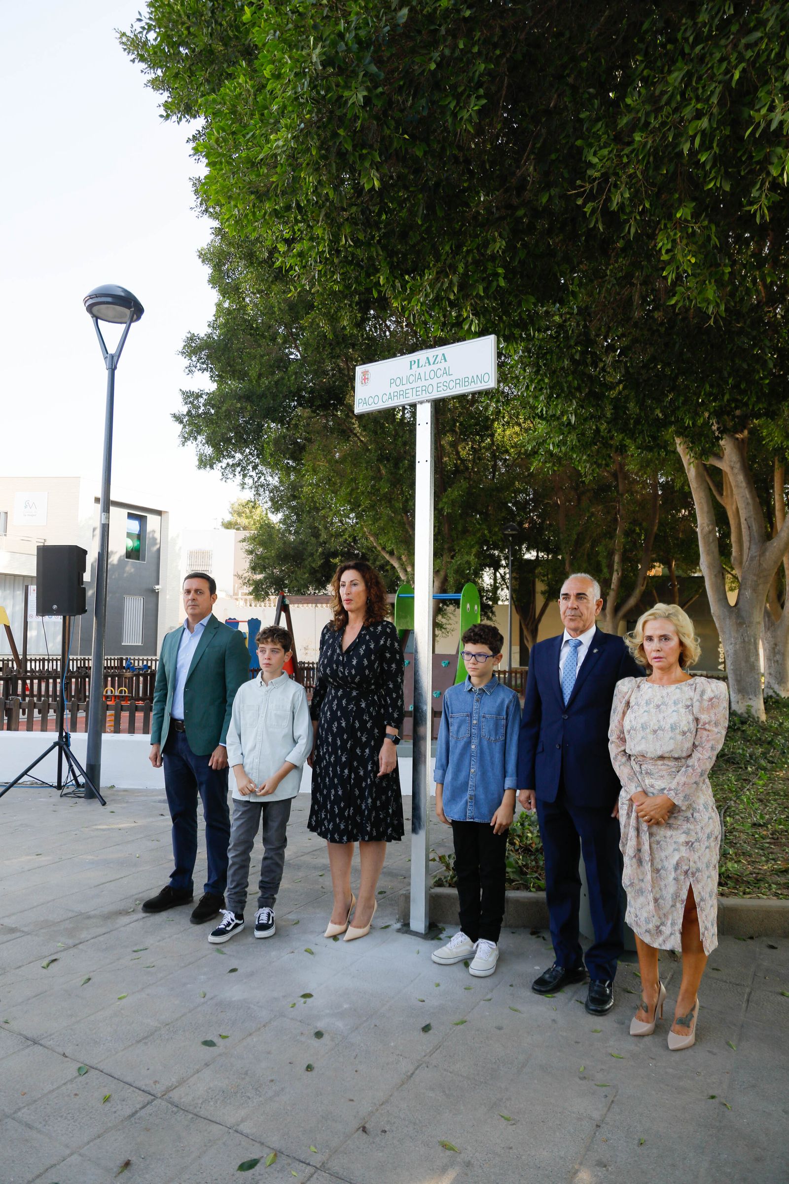 Inauguración de la plaza dedicada al Policía Local Paco Carretero Escribano