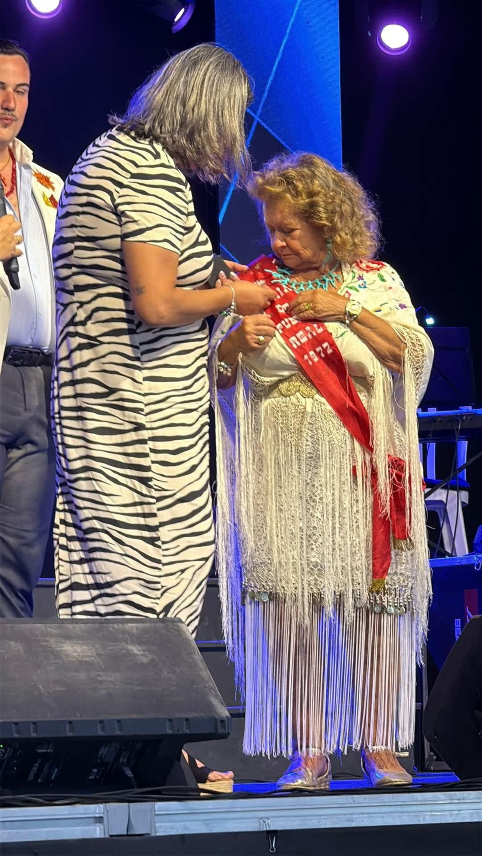Homenaje a Isabelita Pérez Homenaje a Isabelita Pérez