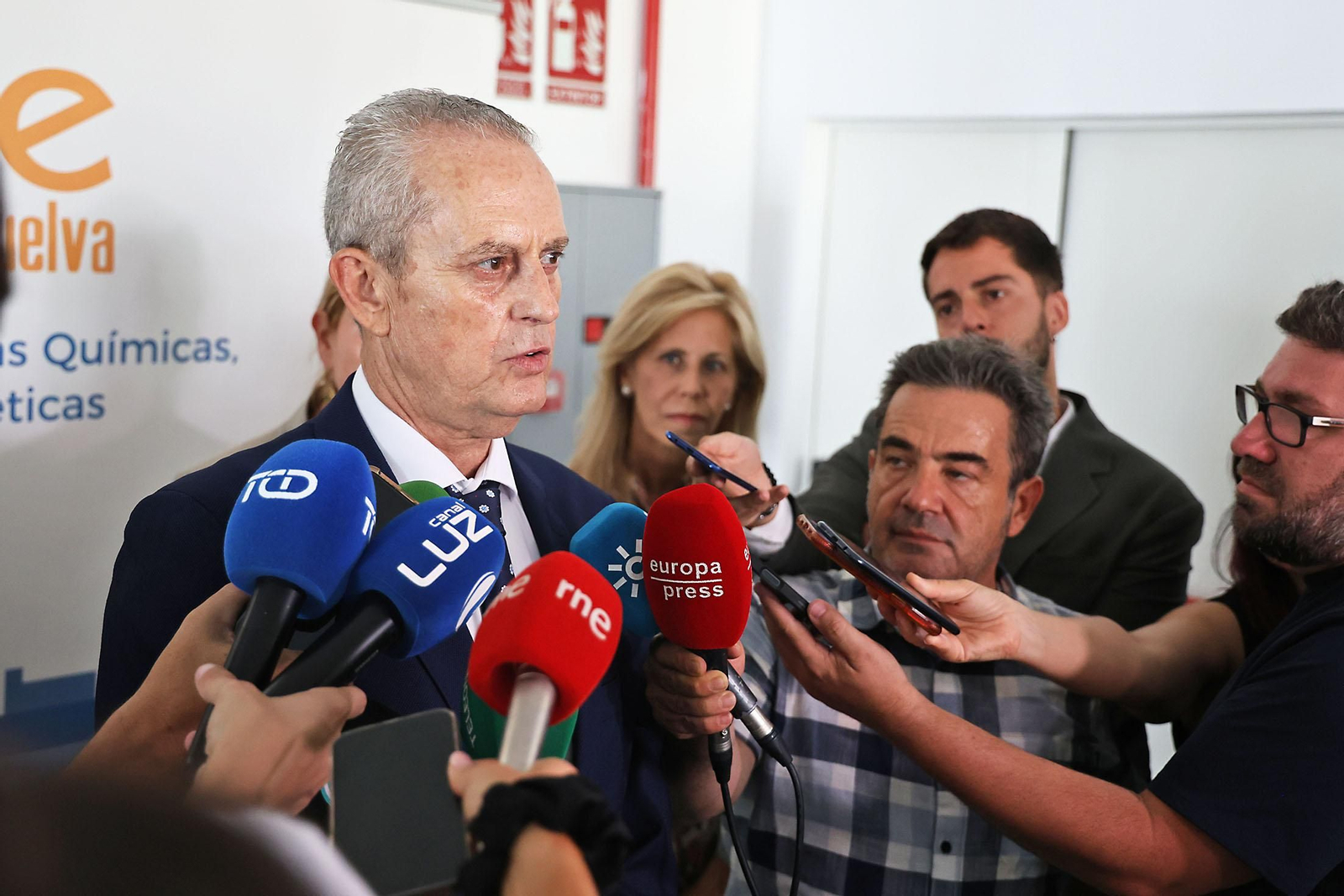 Imágenes de la presentación de la memoria anual de la Asociación de Industrias Químicas, Básicas y Energéticas de Huelva (Aiqbe)