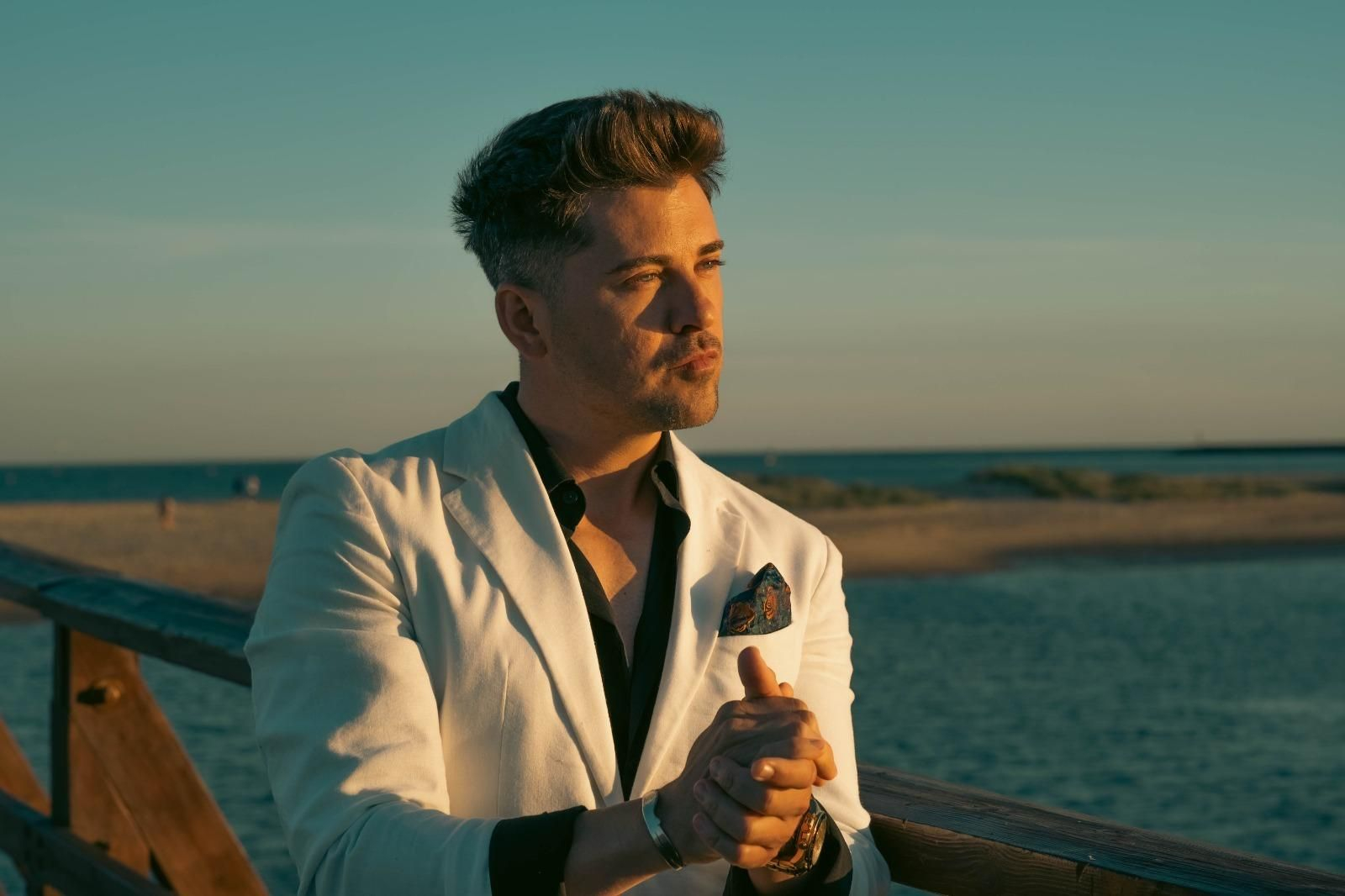 Álvaro Díaz en el Espigón de Huelva.