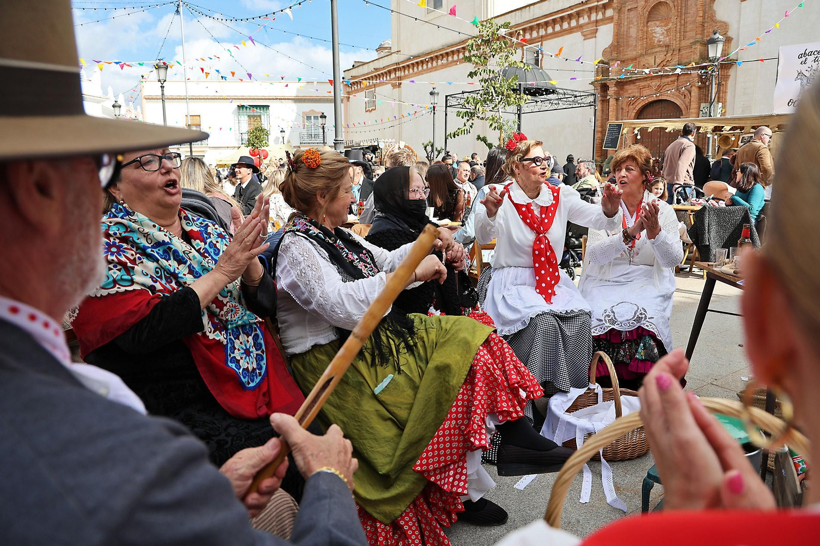 Imágenes del ambiente en la Feria de Época 1900 de Moguer