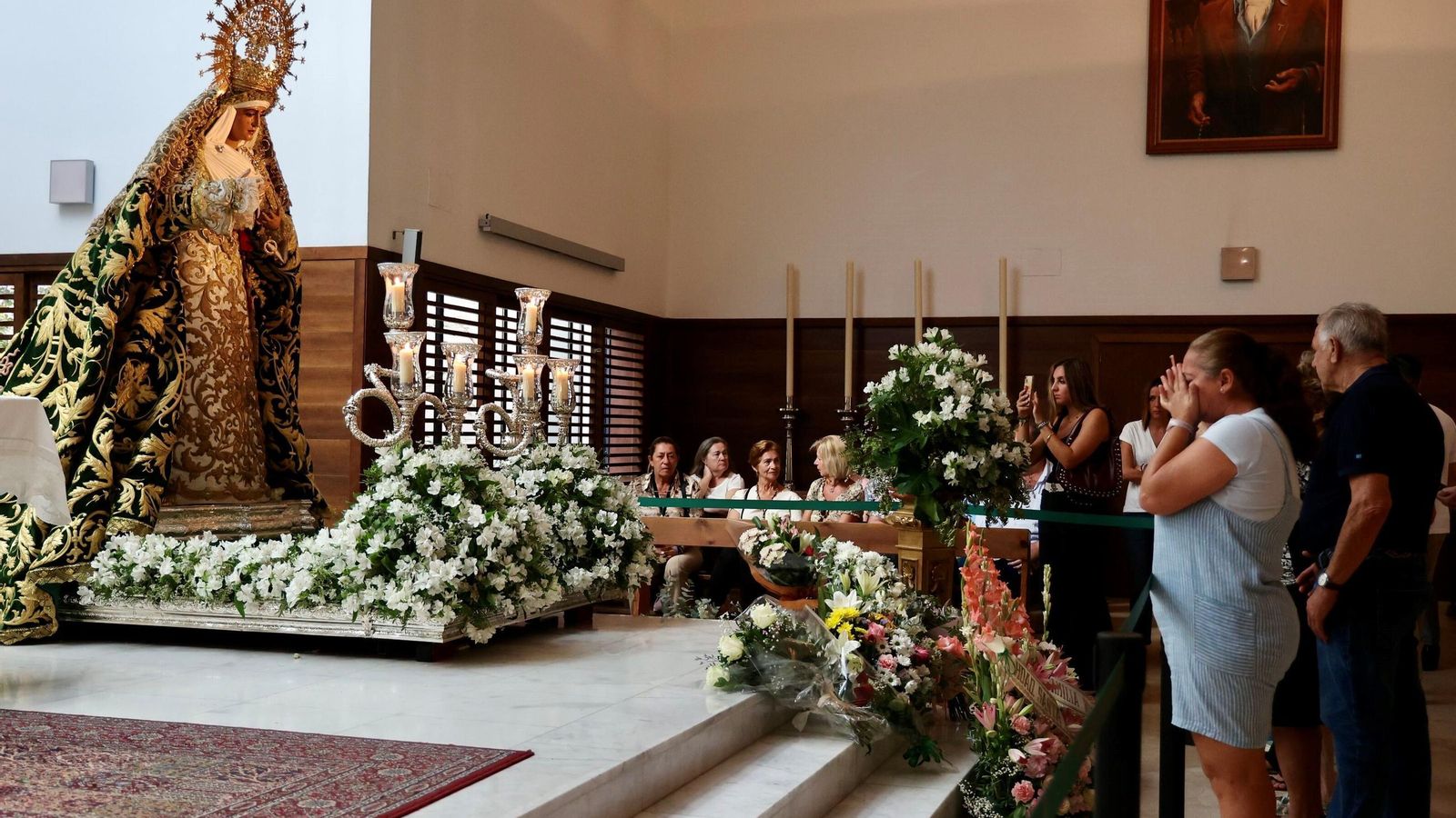 Rezos y emociones ante la Esperanza