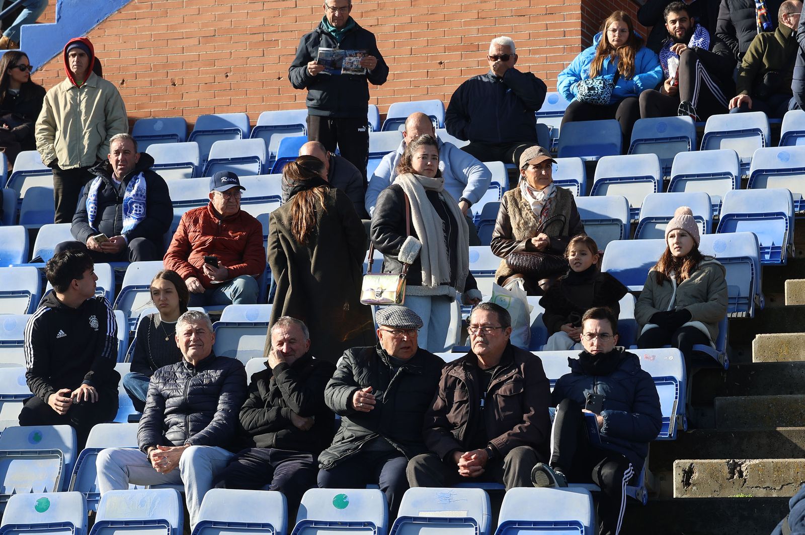 Búscate en las gradas del Nuevo Colombino durante el Recre-Estepona