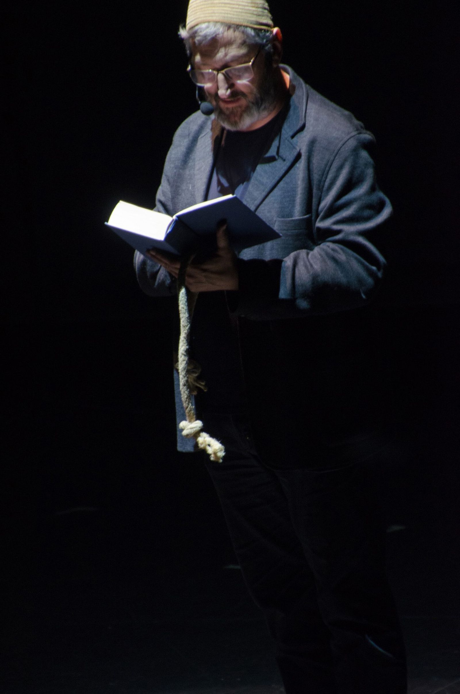 El Maestro Padilla repleto para disfrutar el musical 'Ayman, historia de un refugiado'