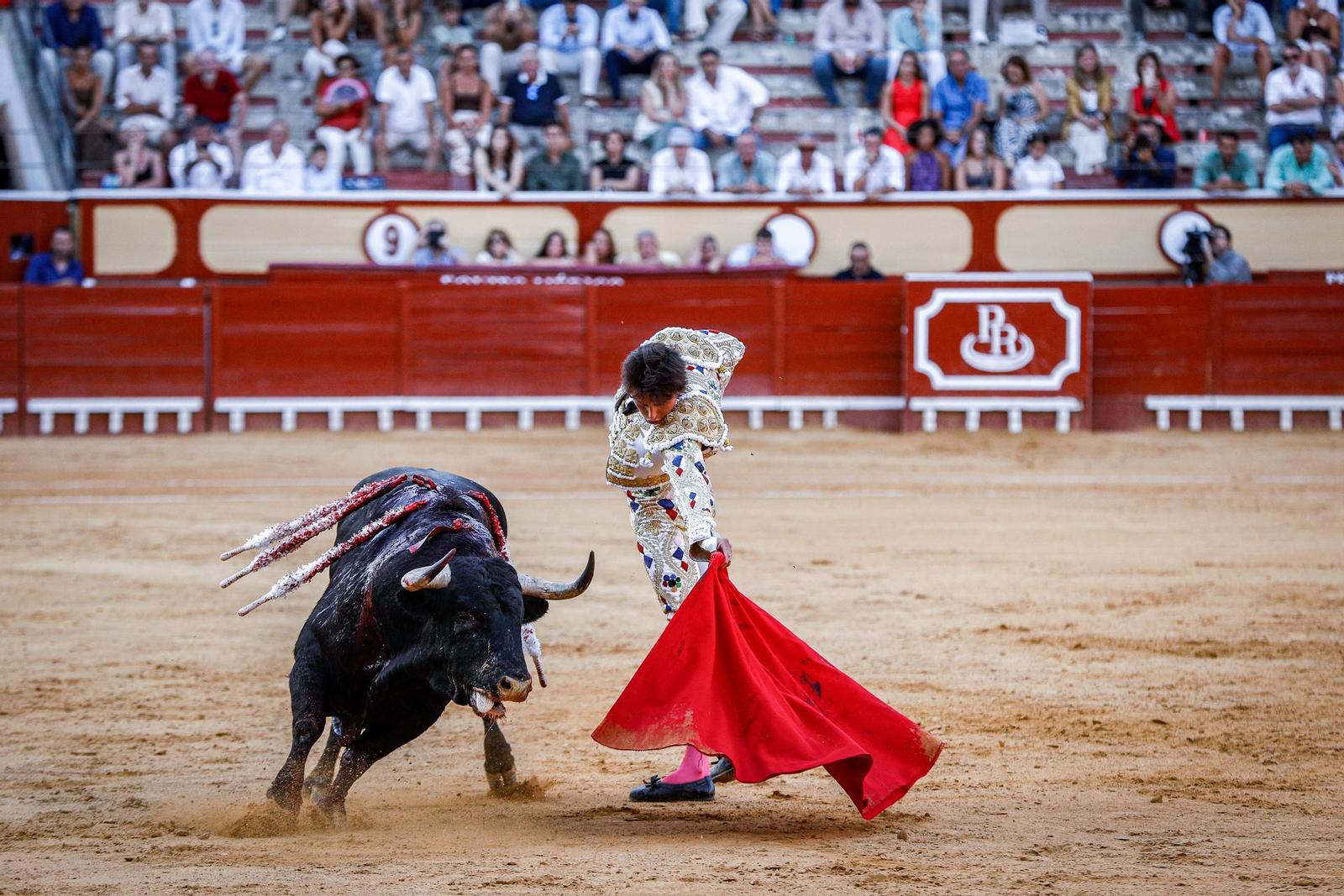 Imágenes de la corrida de toros en El Puerto: Manzanares, Roca Rey y Pablo Aguado