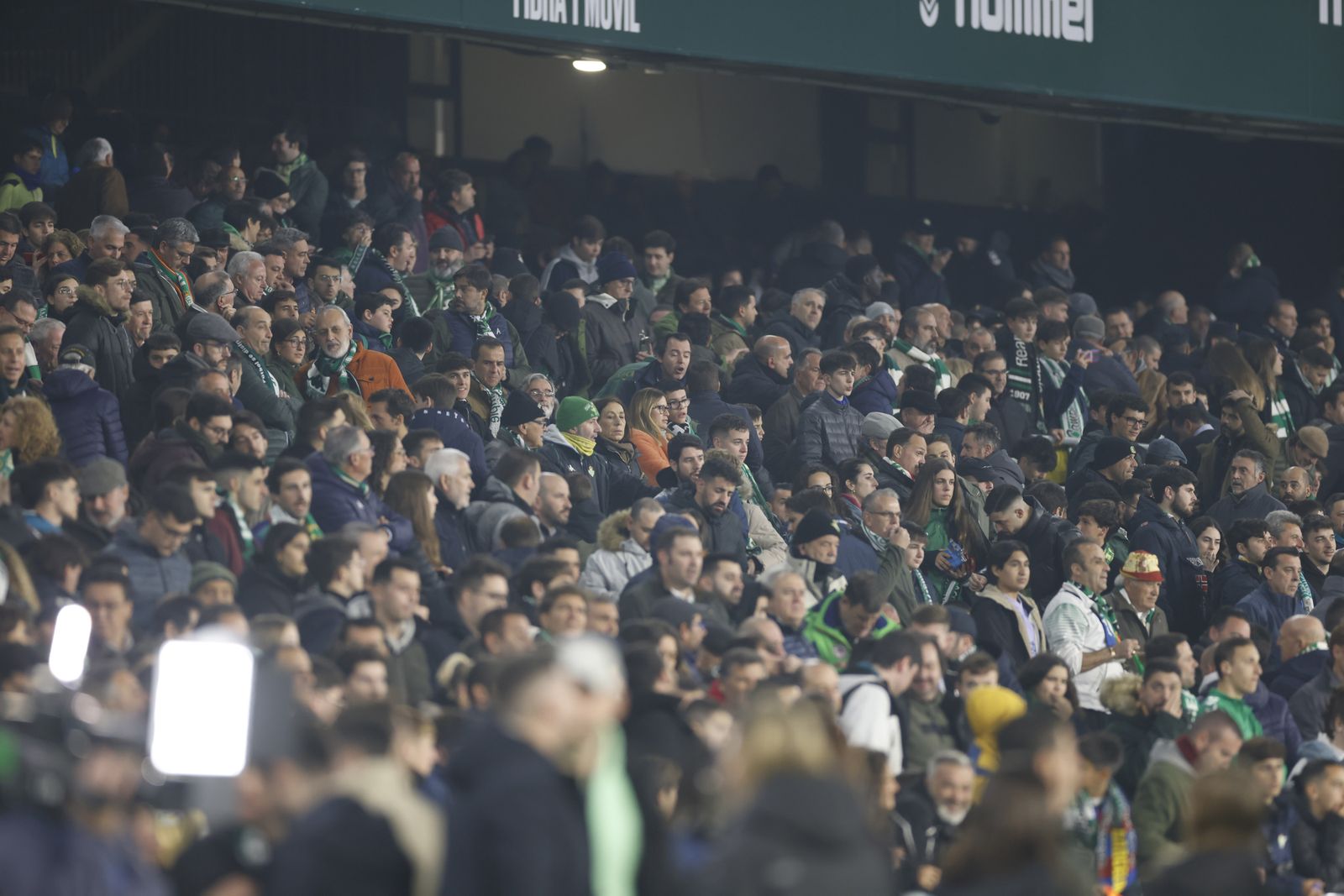 Búscate en las fotos del Betis-Barcelona