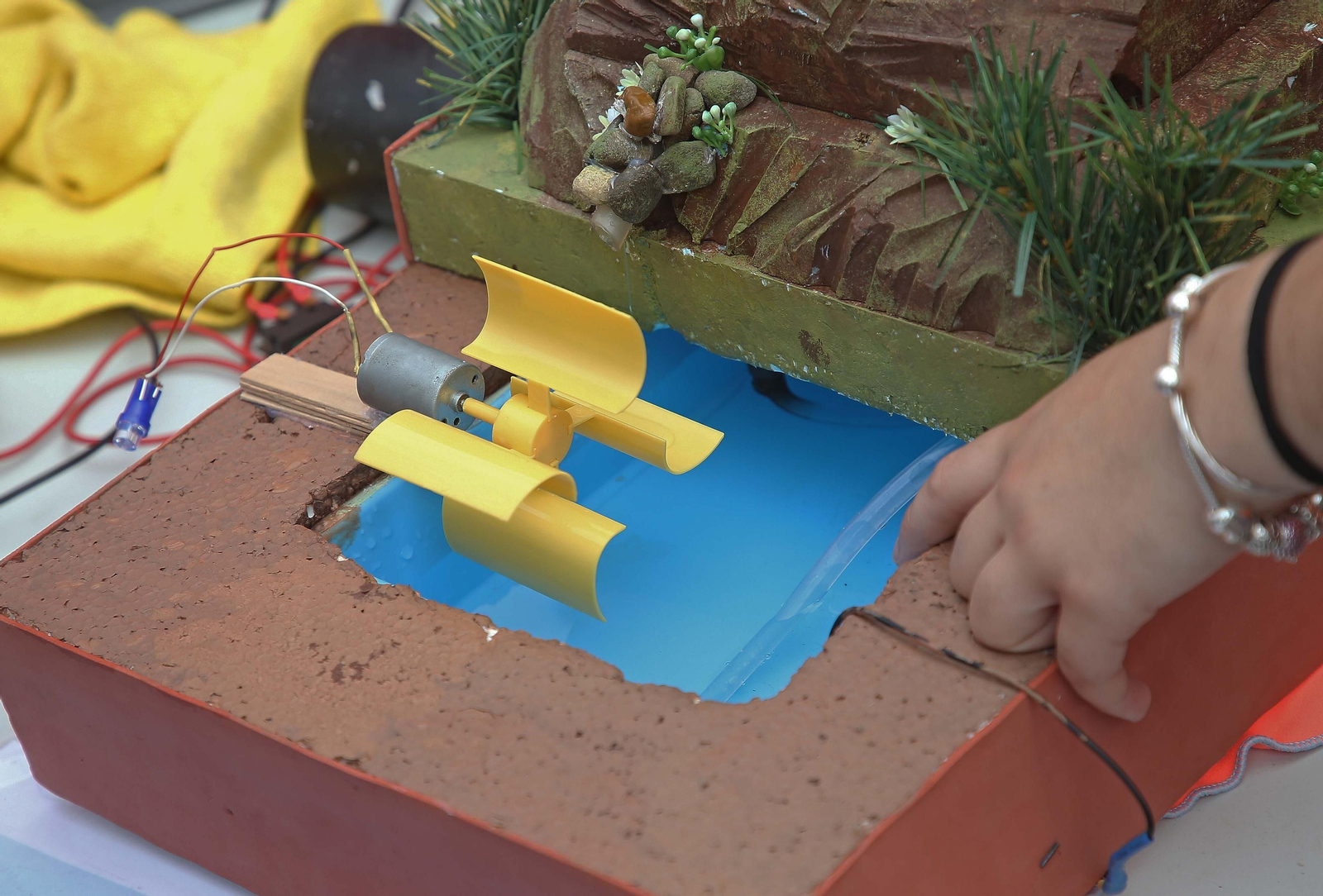 Fotos de la primera jornada de Diverciencia 2023 en Algeciras