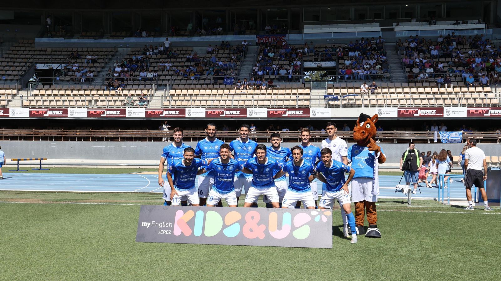 Once del Xerez DFC en Chapín ante el Pozoblanco en el último partido de liga regular.