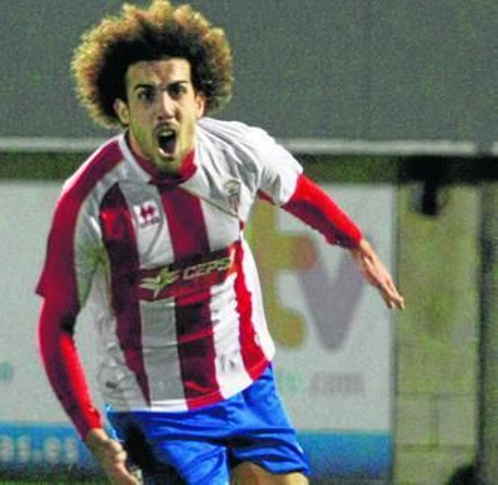 Willy celebra un gol con el Algeciras esta temporada.