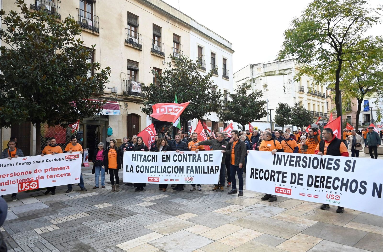 Manifestación de los trabajadores de Hitachi por el convenio colectivo